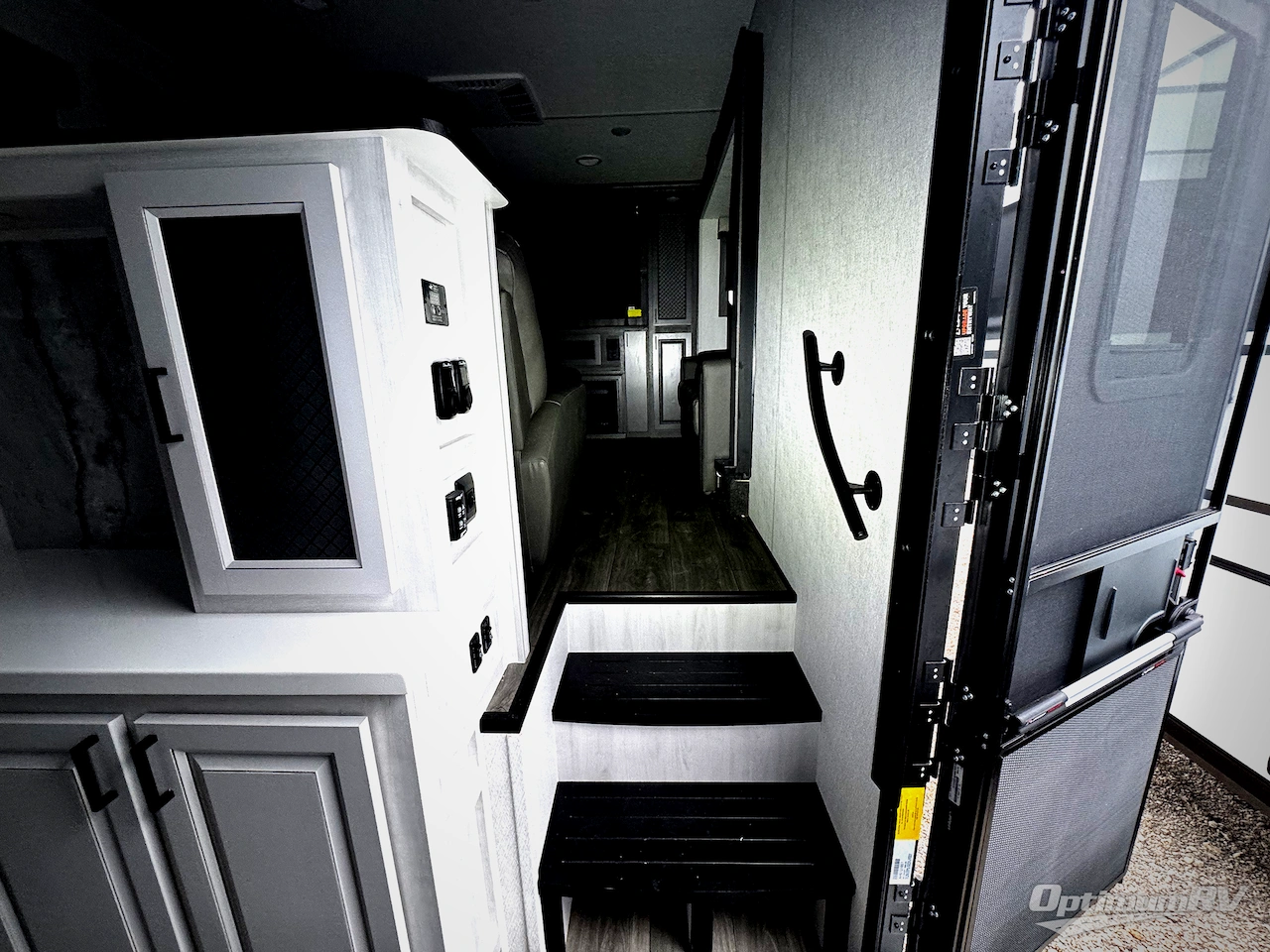 2026 East To West Ahara 380FL Photo 6