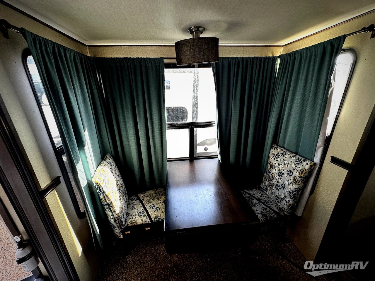 2019 Grand Design Solitude 375RES Photo 5