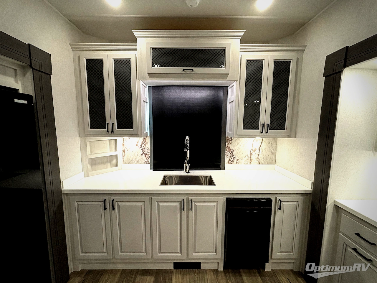 2026 East To West Ahara 395FB Photo 26