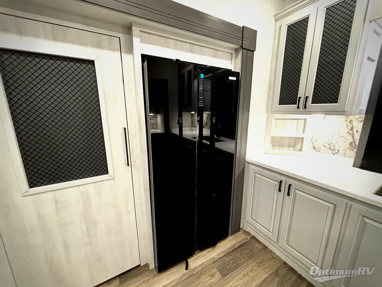 2026 East To West Ahara 395FB Photo 23