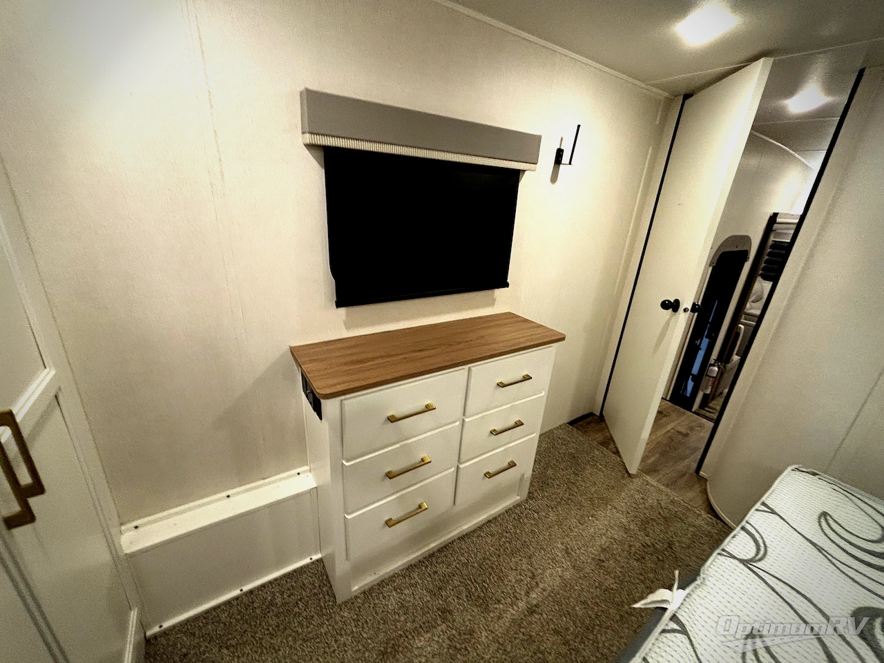 2022 Prime Time Crusader 335RLP Photo 12