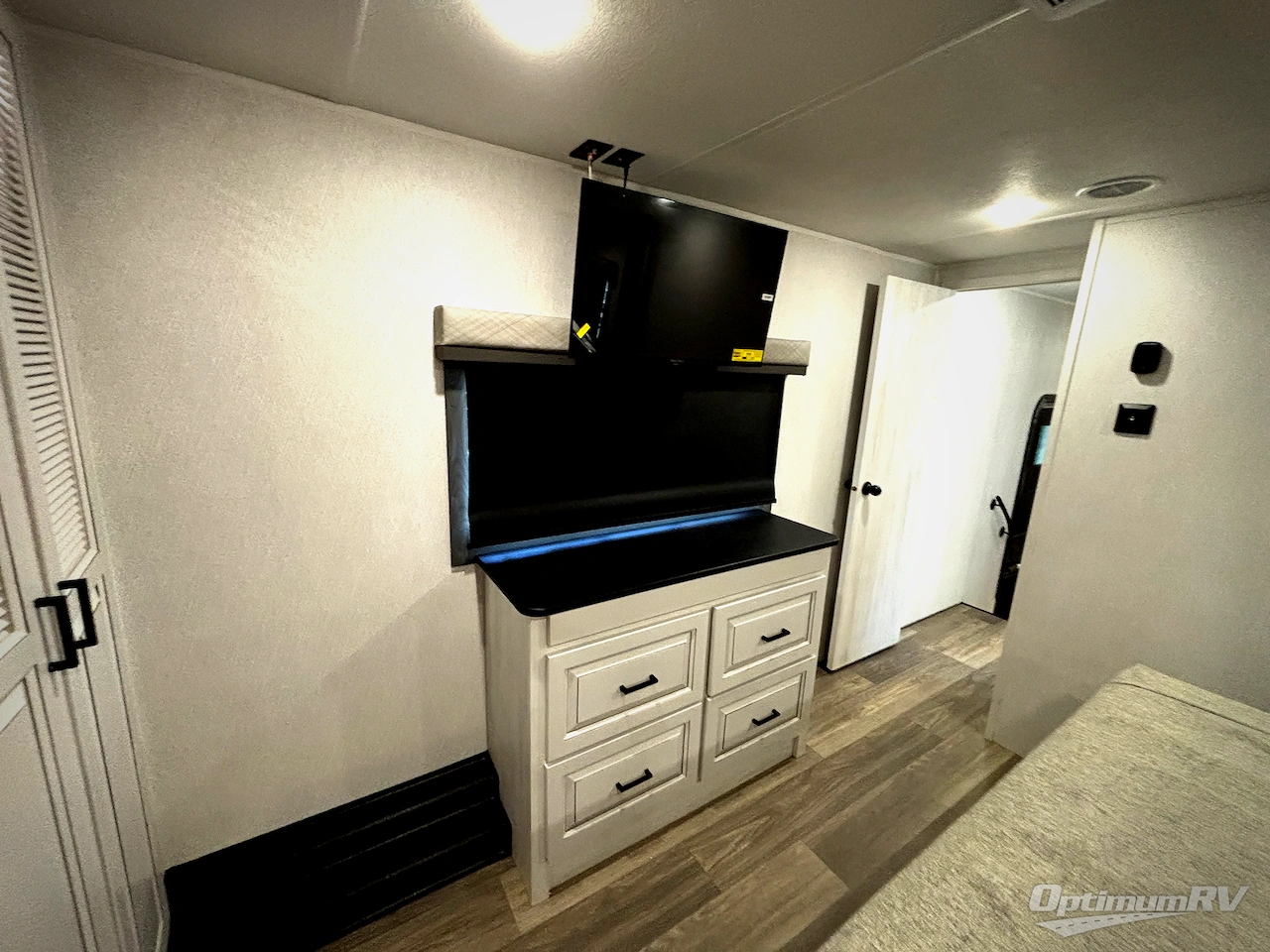 2026 East To West Ahara 365RL Photo 12