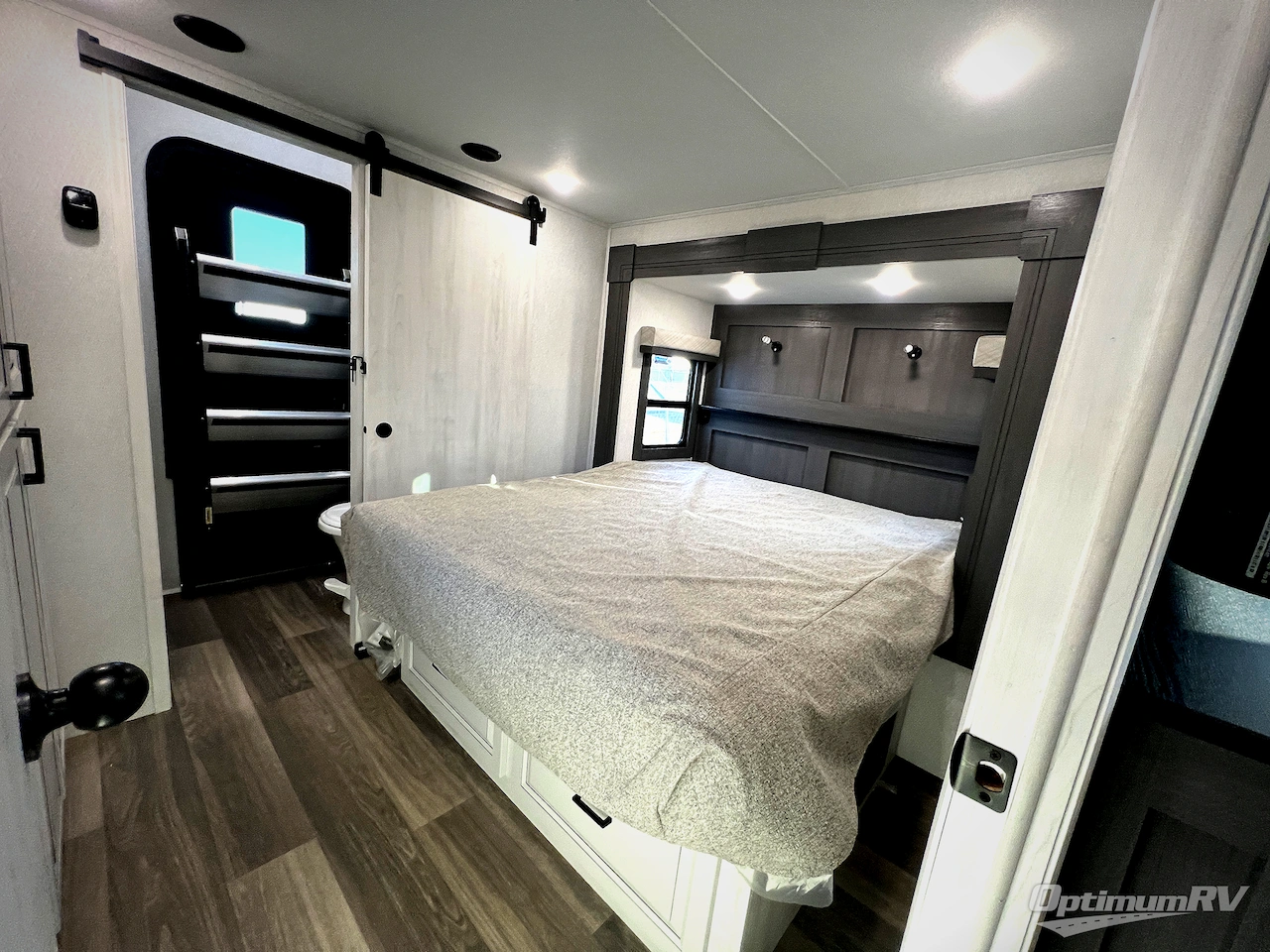 2026 East To West Ahara 385DS Photo 18