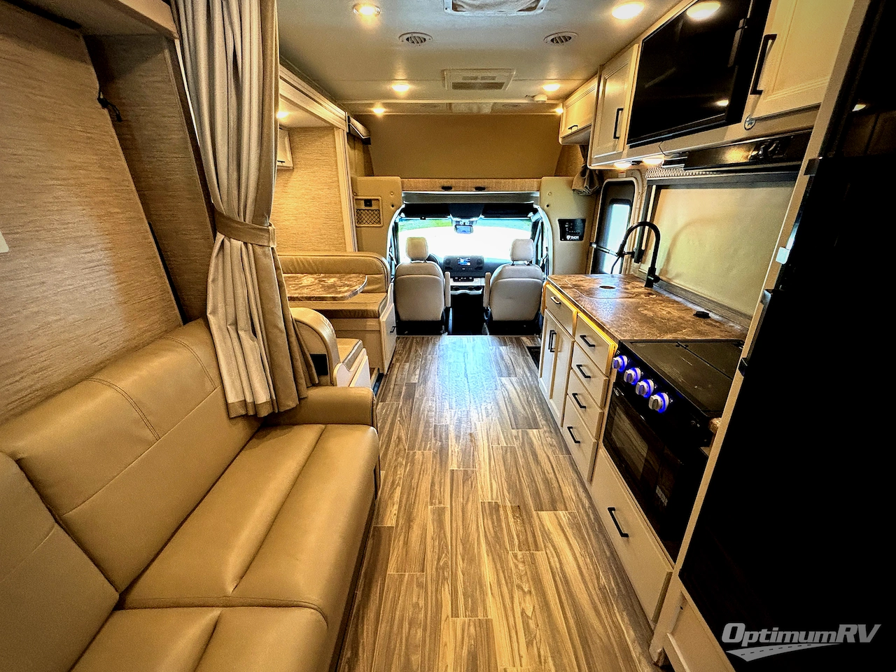 2023 Thor Four Winds 24LT Photo 5