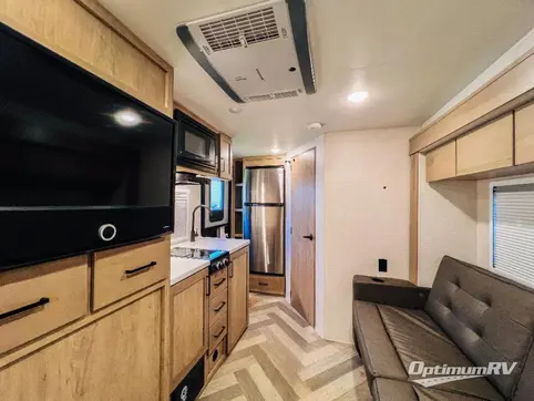 2023 Ember Overland Series 171FB RV Photo 4