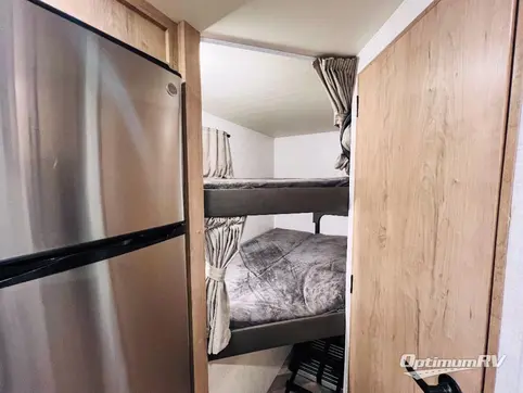 2022 Ember Overland Series 221MDB RV Photo 4