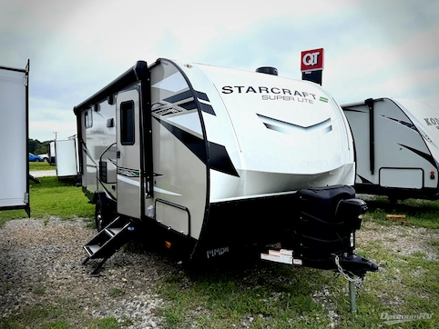 Used 2022 Starcraft Super Lite Maxx 19MBH Featured Photo