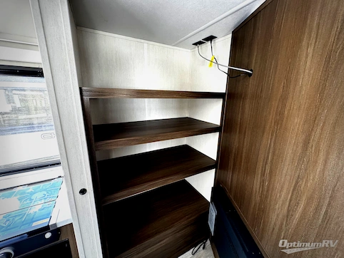 2026 Prime Time Avenger 23BHS RV Photo 3