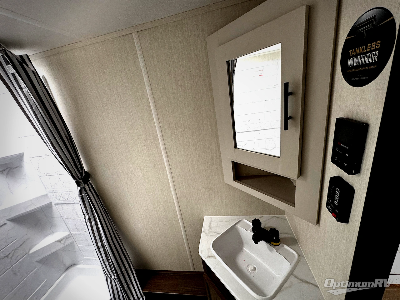 2026 Prime Time Avenger 23BHS Photo 11