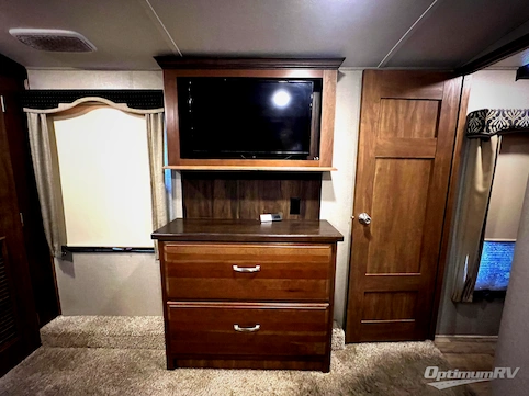 2017 Keystone Montana 3950BR RV Photo 4
