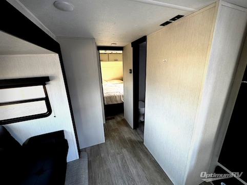 2026 Prime Time Avenger 30PO RV Photo 4