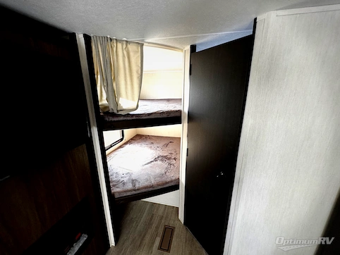 2026 Prime Time Avenger 26DBS RV Photo 4