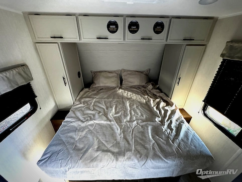 2026 Prime Time Avenger 23BHS RV Photo 2