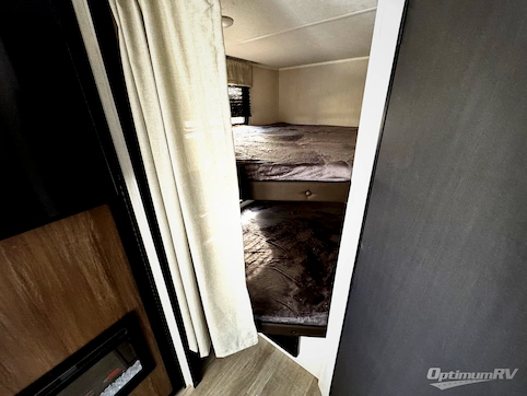 2026 Prime Time Avenger 23BHS RV Photo 4