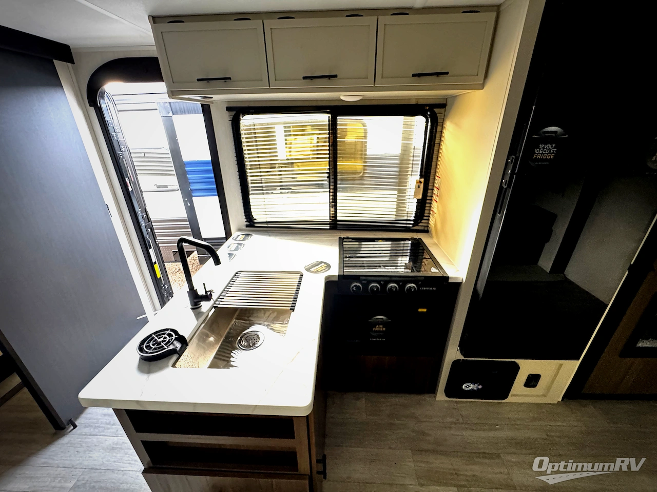 2026 Prime Time Avenger 26DBS Photo 5