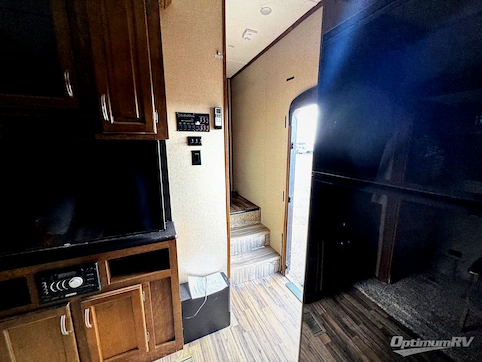 2016 Coachmen Chaparral 372QBH RV Photo 4