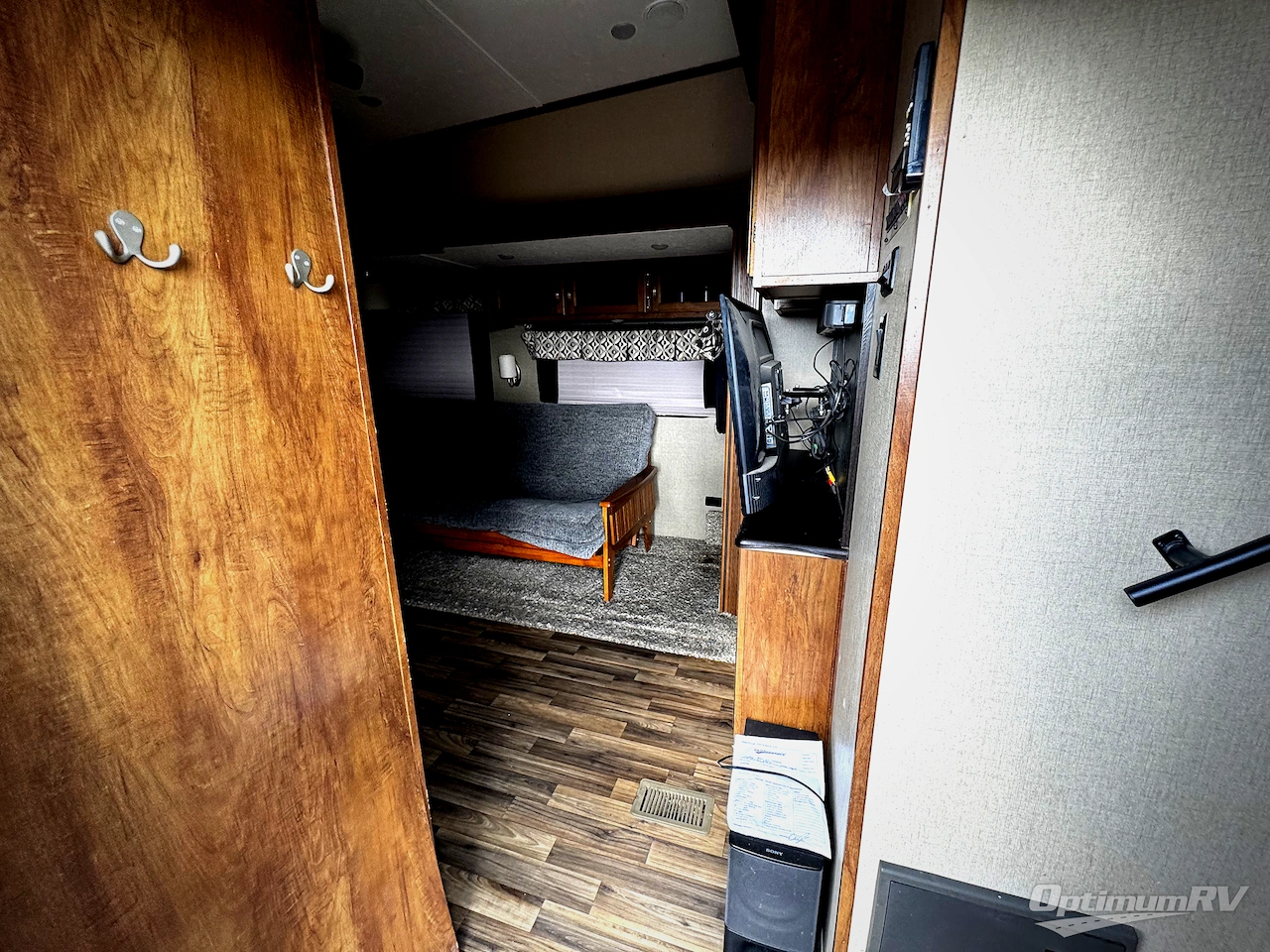 2016 Coachmen Chaparral 372QBH Photo 3