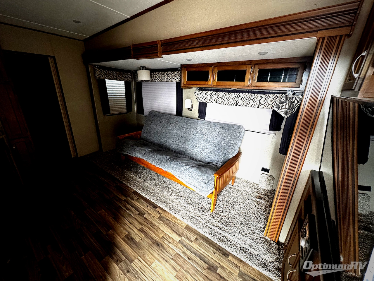 2016 Coachmen Chaparral 372QBH Photo 4