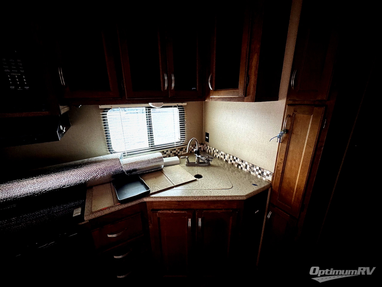 2016 Coachmen Chaparral 372QBH Photo 7