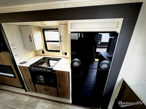 2026 Prime Time Avenger 27REI RV Photo 2