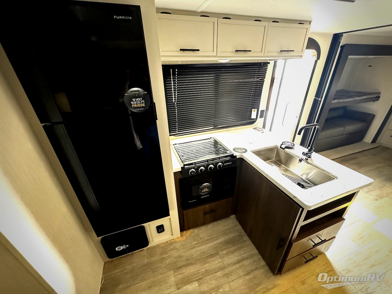 2026 Prime Time Avenger 30PO Photo 12