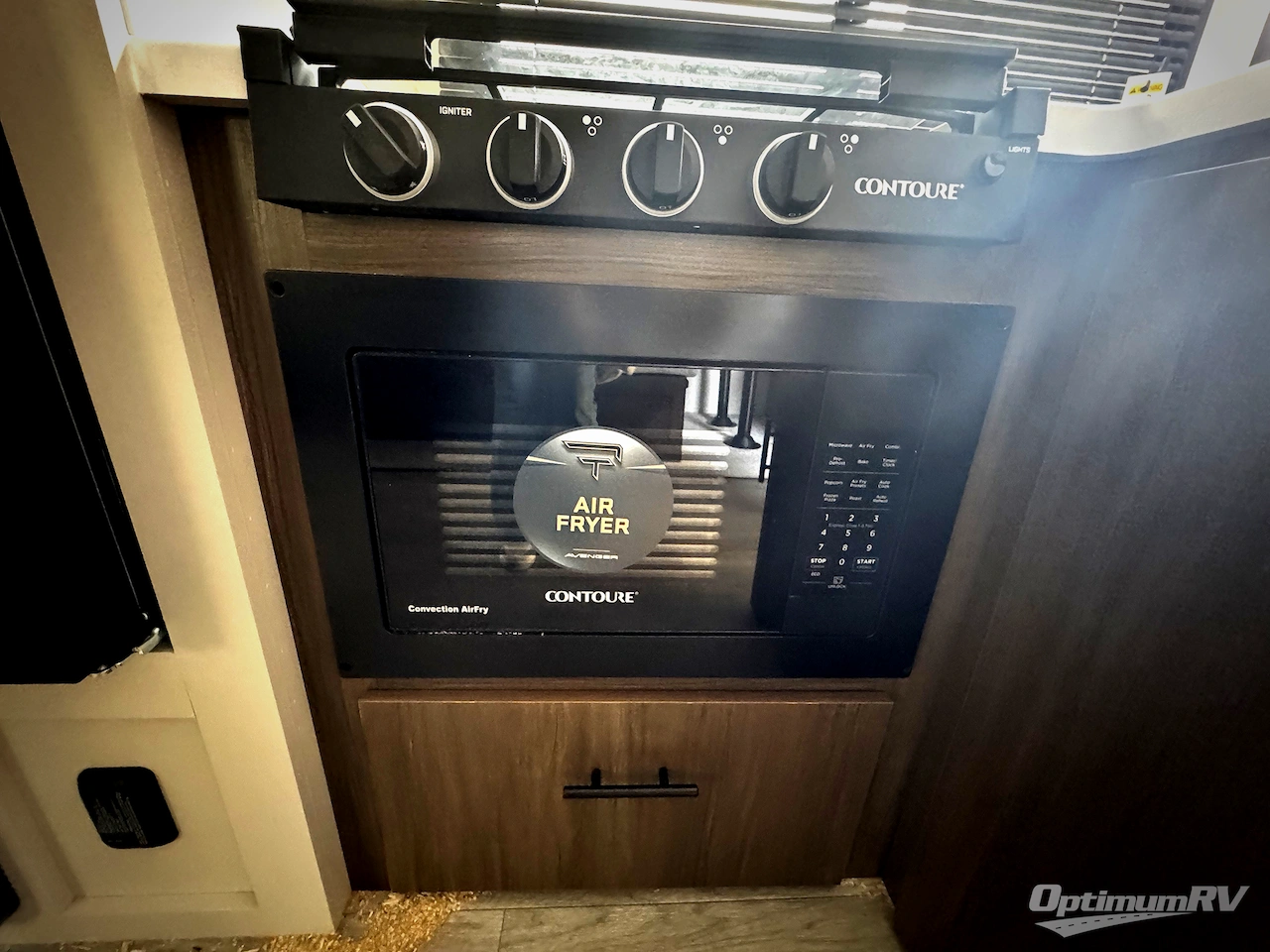 2026 Prime Time Avenger 30PO Photo 13