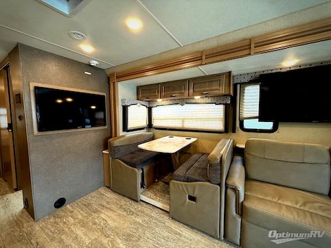 2019 Thor Hurricane 34R RV Photo 2