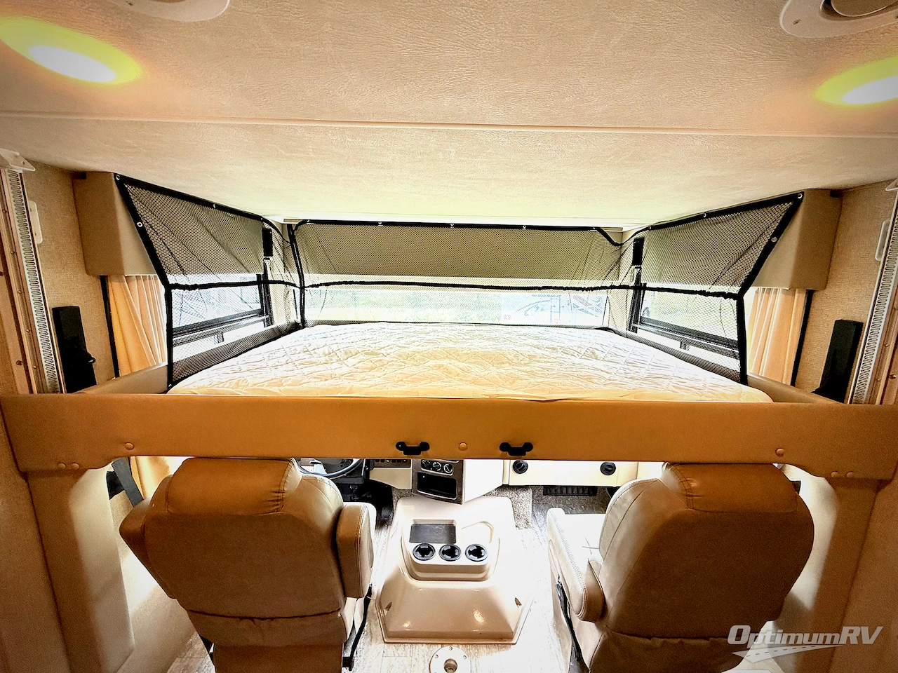 2019 Thor Hurricane 34R Photo 22