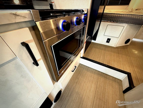 2025 East To West Entrada 2000NSF RV Photo 3