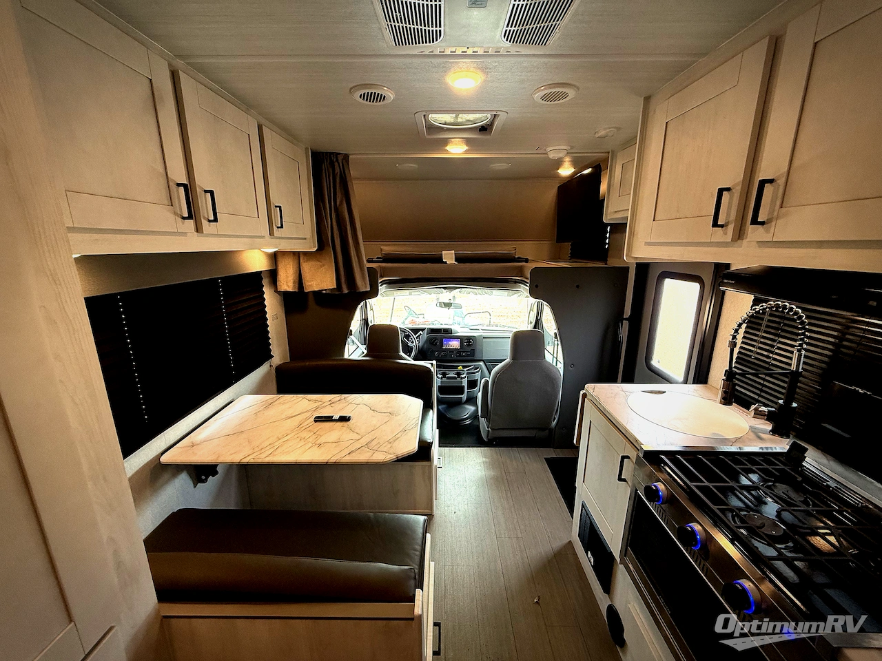 2025 East To West Entrada 2000NSF Photo 6