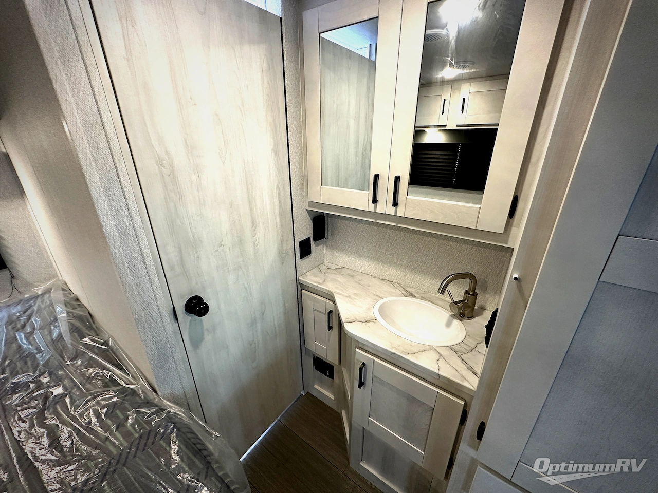 2025 East To West Entrada 2000NS Photo 15