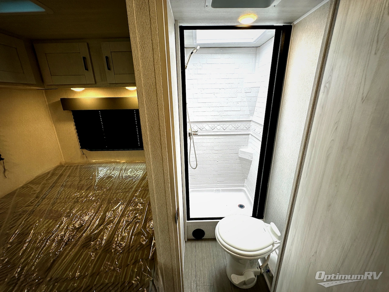 2025 East To West Entrada 2000NS Photo 16