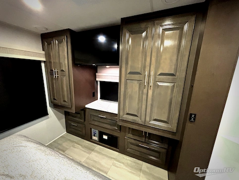 2025 Forest River Georgetown 5 Series 31L5 RV Photo 4