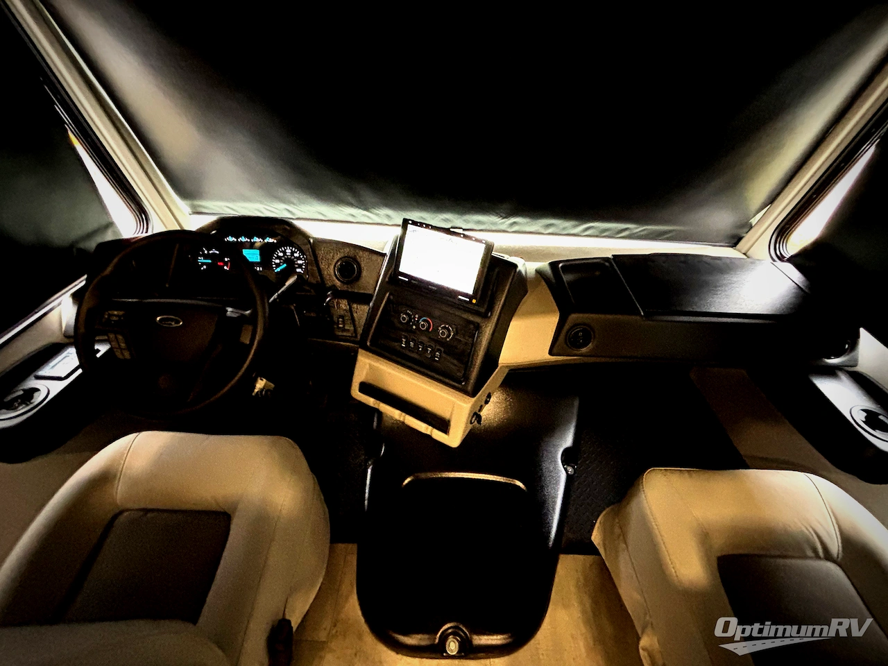 2025 Forest River Georgetown 5 Series 31L5 Photo 8