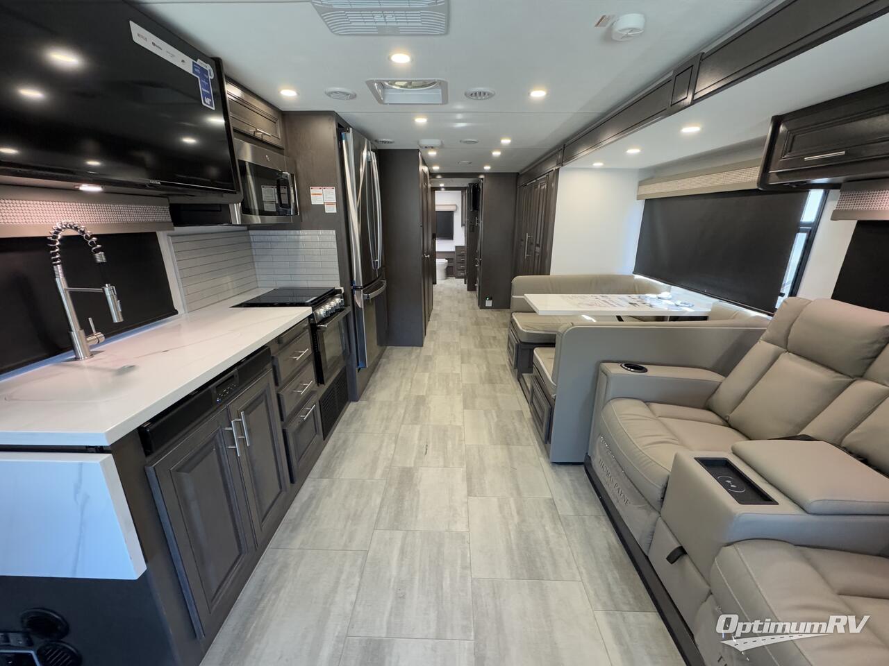 2025 Forest River Georgetown 5 Series 36F5 Photo 4