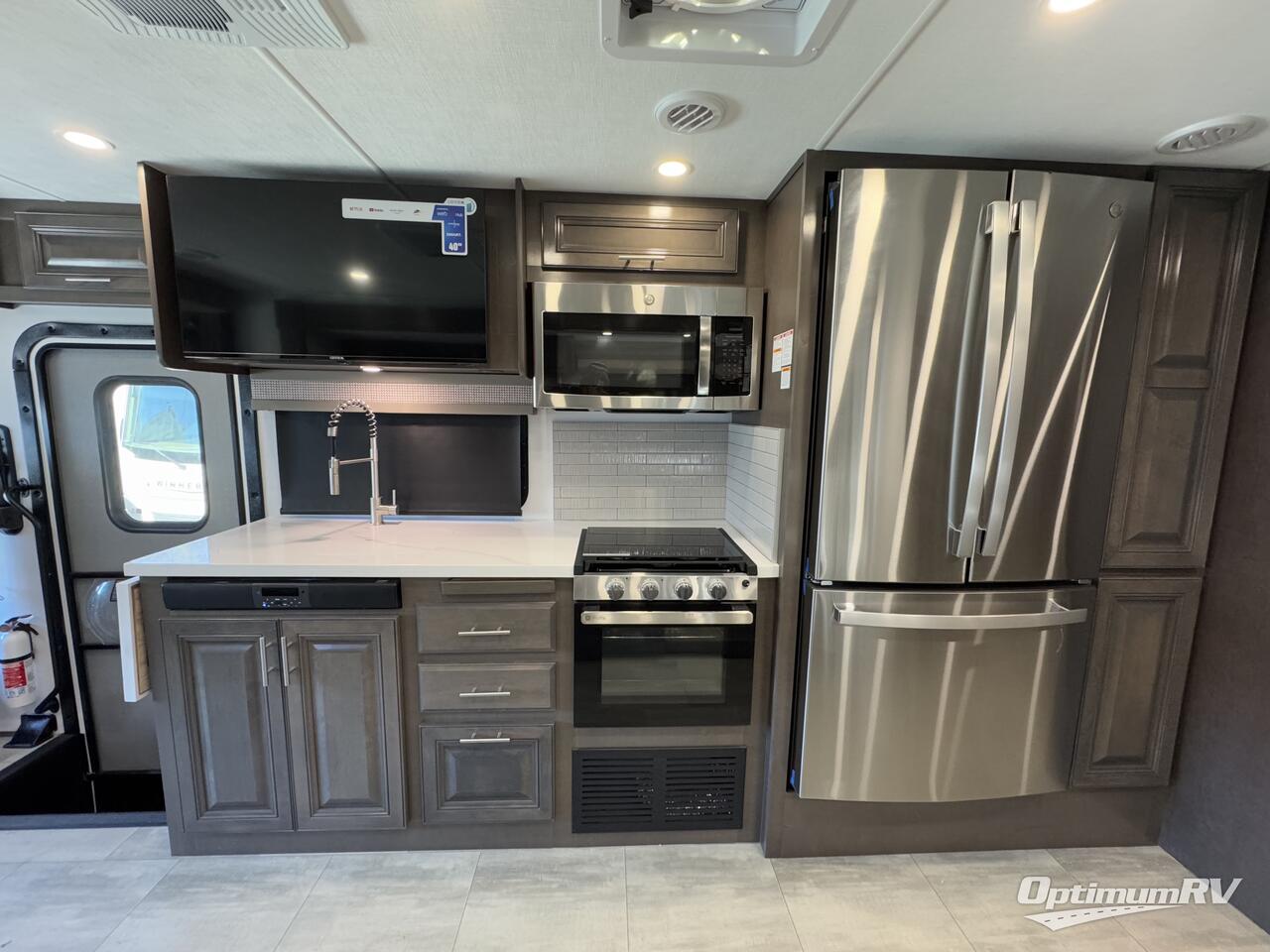 2025 Forest River Georgetown 5 Series 36F5 Photo 6