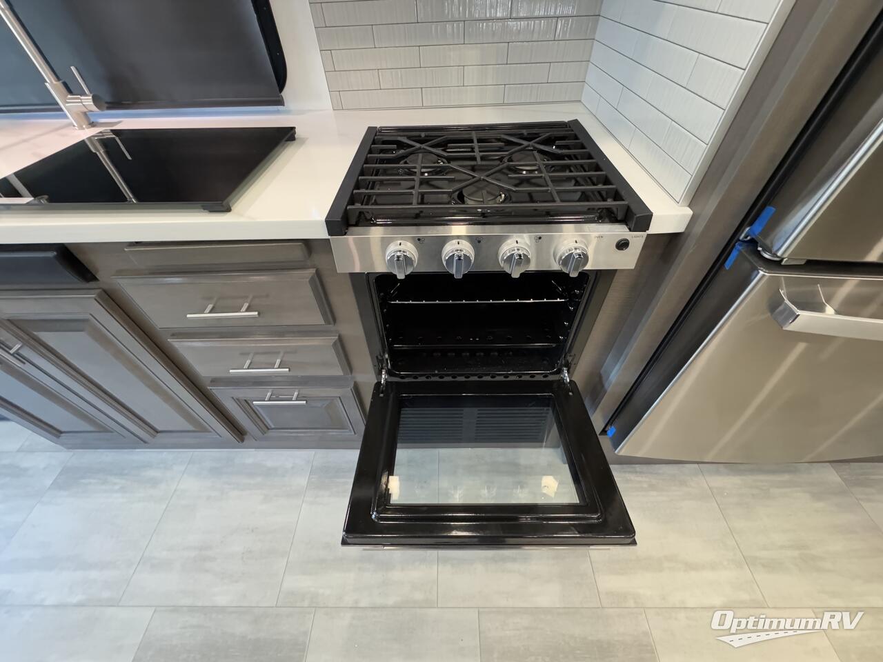 2025 Forest River Georgetown 5 Series 36F5 Photo 7