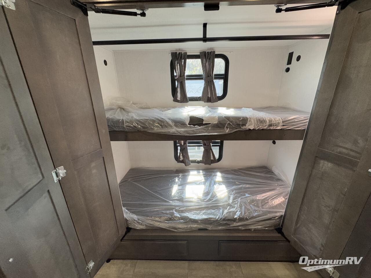 2025 Forest River Georgetown 5 Series 36F5 Photo 13