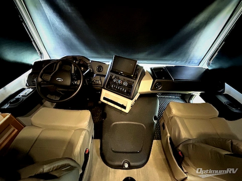 2024 Forest River Georgetown 7 Series 31X7 RV Photo 2