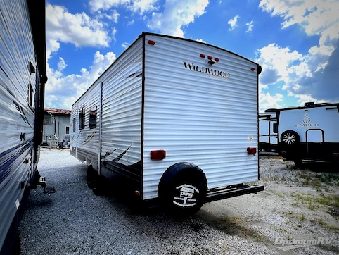 2017 Forest River Wildwood 27DBK RV Photo 3