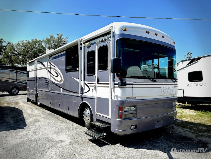 1999 Fleetwood Discovery 37V RV Photo 1