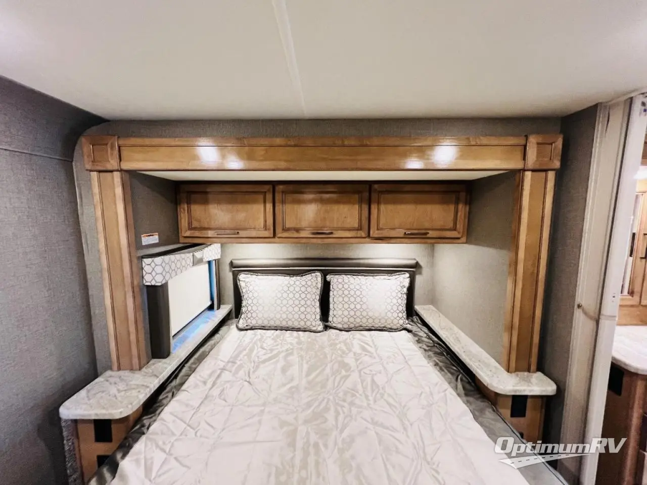 SOLD! - Used 2021 Thor Quantum JM31 Motor Home Class C at Optimum