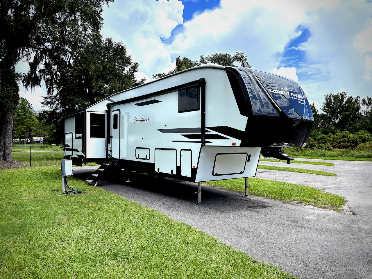 2025 East To West Tandara 386MB-OK