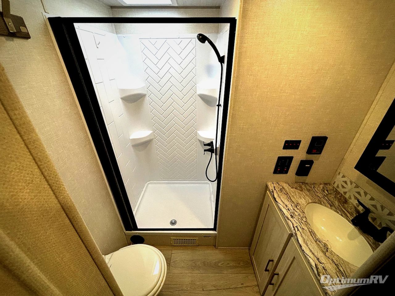 2024 Forest River Grand Surveyor 302RDBS Photo 14
