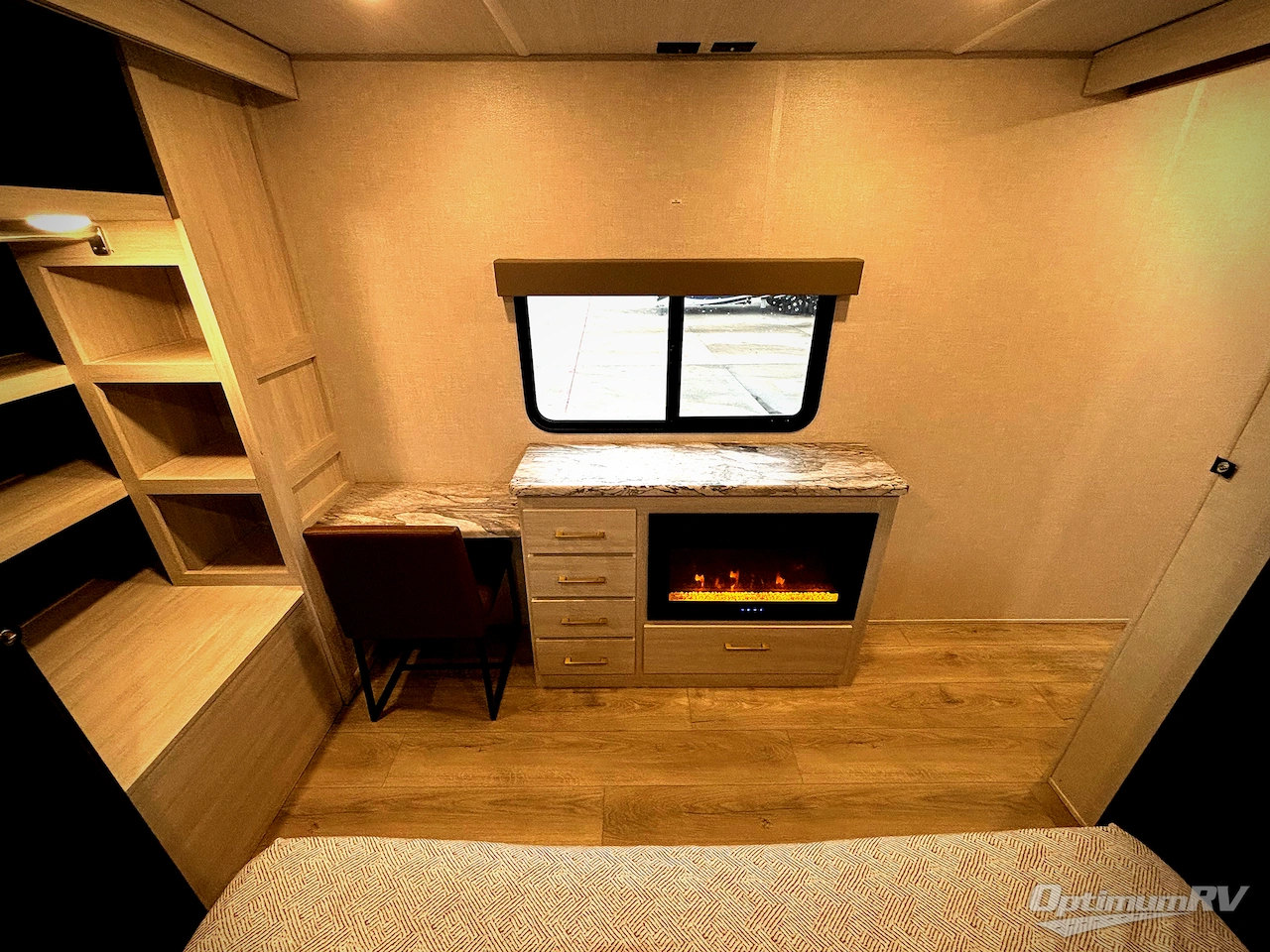 2024 Forest River Grand Surveyor 302RDBS Photo 13