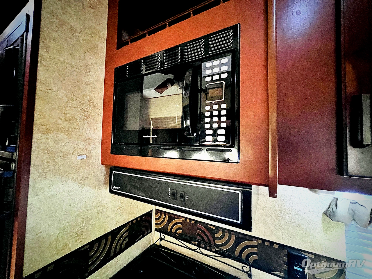 2012 Forest River Sandpiper 365SAQ Photo 18