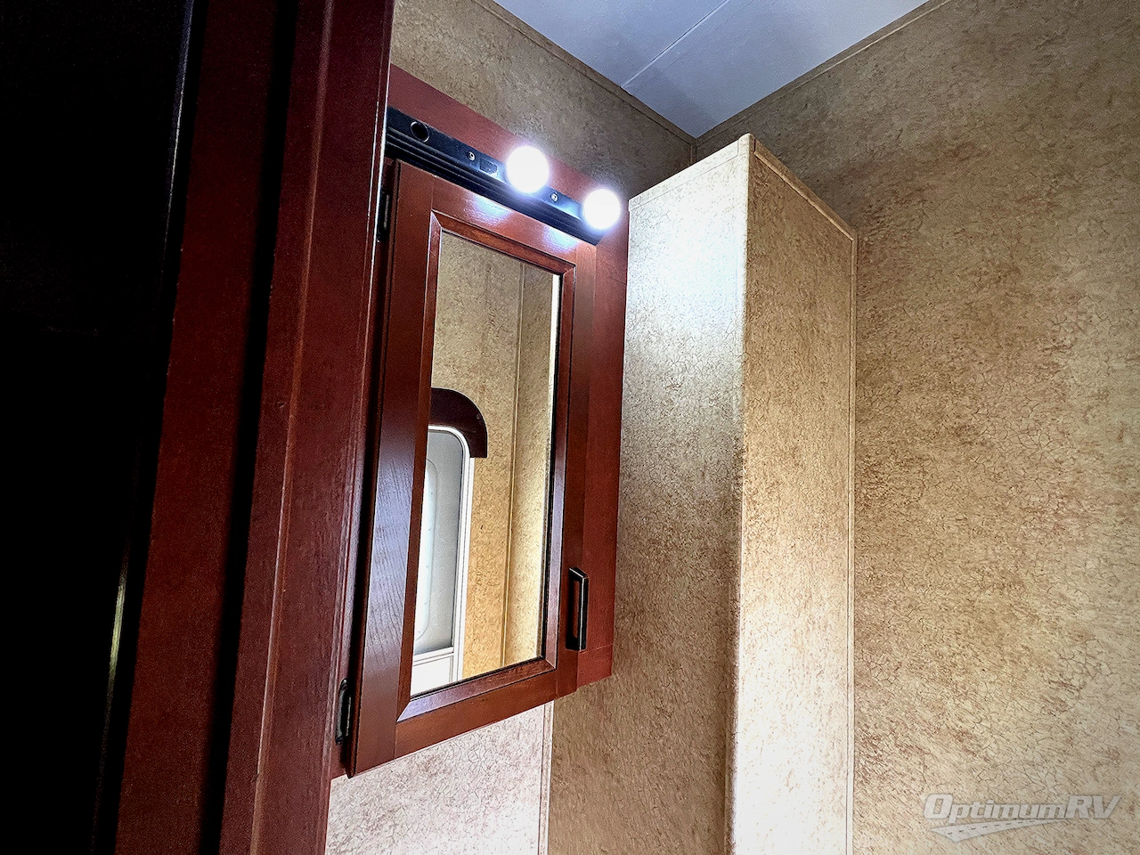 2012 Forest River Sandpiper 365SAQ Photo 11