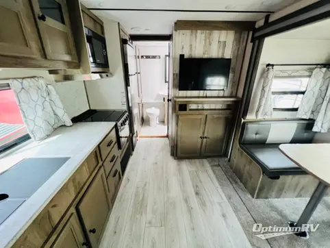 2022 Forest River Surveyor Legend 252RBLE RV Photo 2