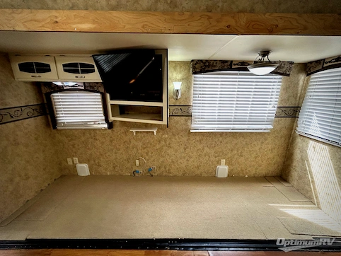 2008 Pilgrim Open Road 357RL3S-5 RV Photo 4
