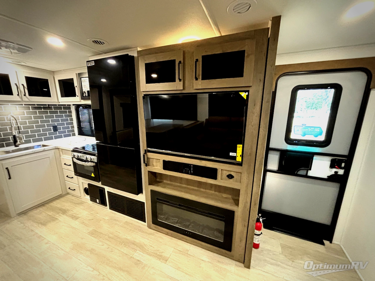 2026 Forest River Puma Tracks 2580RBSS Photo 9